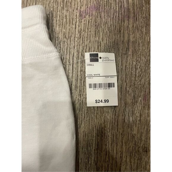 Arizona Women’s White Soft Capri Sweatpants New - Picture 2 of 4